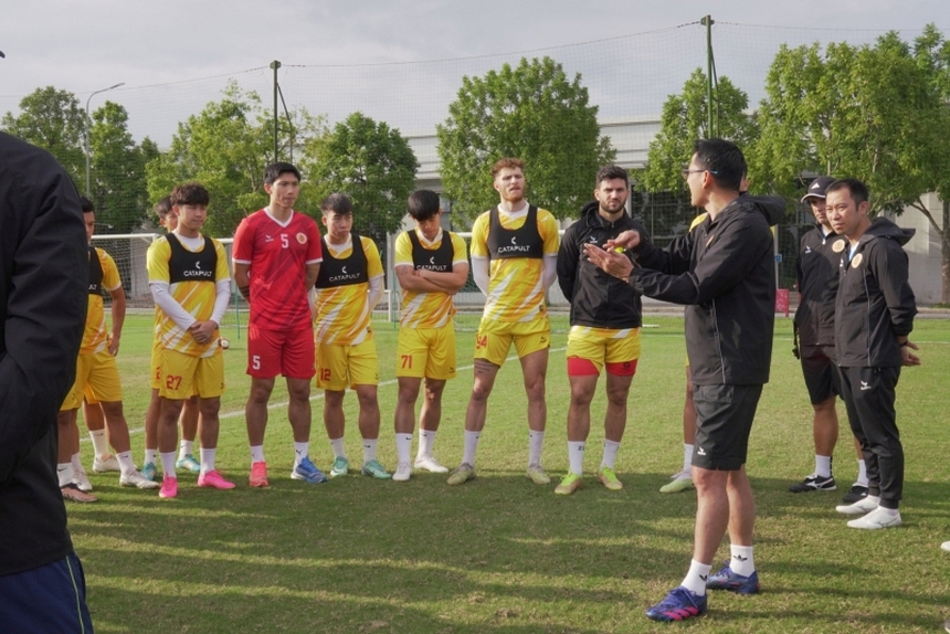 Tin nóng bóng đá Việt 17/1: Tình hình chấn thương của Việt Anh, HLV Kiatisuk nói về ĐT Việt Nam tại Asian Cup - Ảnh 6.