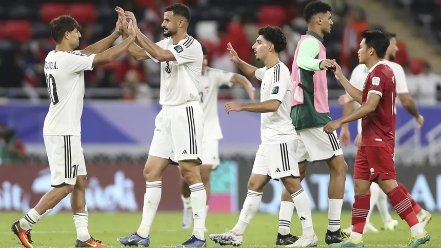 Đối thủ của ĐT Việt Nam gặp cú sốc nhân sự, hàng loạt ngôi sao bỏ về nước - Ảnh 2.