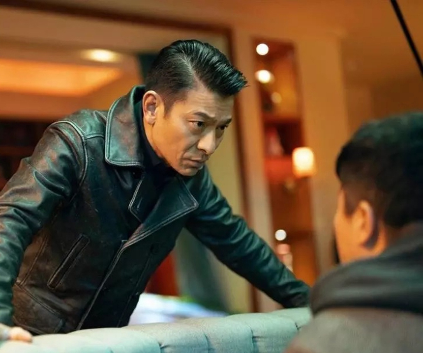 (Bài đăng thứ 7) Chỉ có 3 nam diễn viên Hong Kong (Trung Quốc) vẫn 'cân' được phòng vé - Ảnh 2.