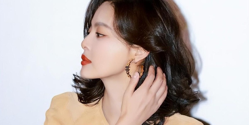 (Bài đăng Chủ nhật) Nữ chính phim 'Phồn hoa' Tân Chỉ Lôi không ngừng thử thách bản thân - Ảnh 8. (Bài đăng Chủ nhật) Nữ chính phim 'Phồn hoa' Tân Chỉ Lôi không ngừng thử thách bản thân - Ảnh 8.