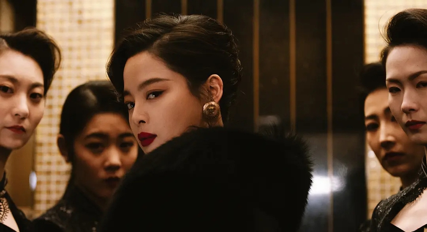 (Bài đăng Chủ nhật) Nữ chính phim 'Phồn hoa' Tân Chỉ Lôi không ngừng thử thách bản thân - Ảnh 3. (Bài đăng Chủ nhật) Nữ chính phim 'Phồn hoa' Tân Chỉ Lôi không ngừng thử thách bản thân - Ảnh 3.