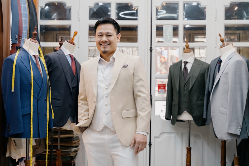 Đinh Mạnh Ninh bất ngờ đi may veste cưới, còn gửi lời nhắn tới cô dâu - Ảnh 5.