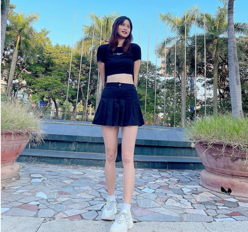 Phạm Thị Lệ Thảo sở hữu chiều cao lên tới 1m85, là một trong những phụ công cao nhất Việt Nam hiện nay Phạm Thị Lệ Thảo sở hữu chiều cao lên tới 1m85, là một trong những phụ công cao nhất Việt Nam hiện nay