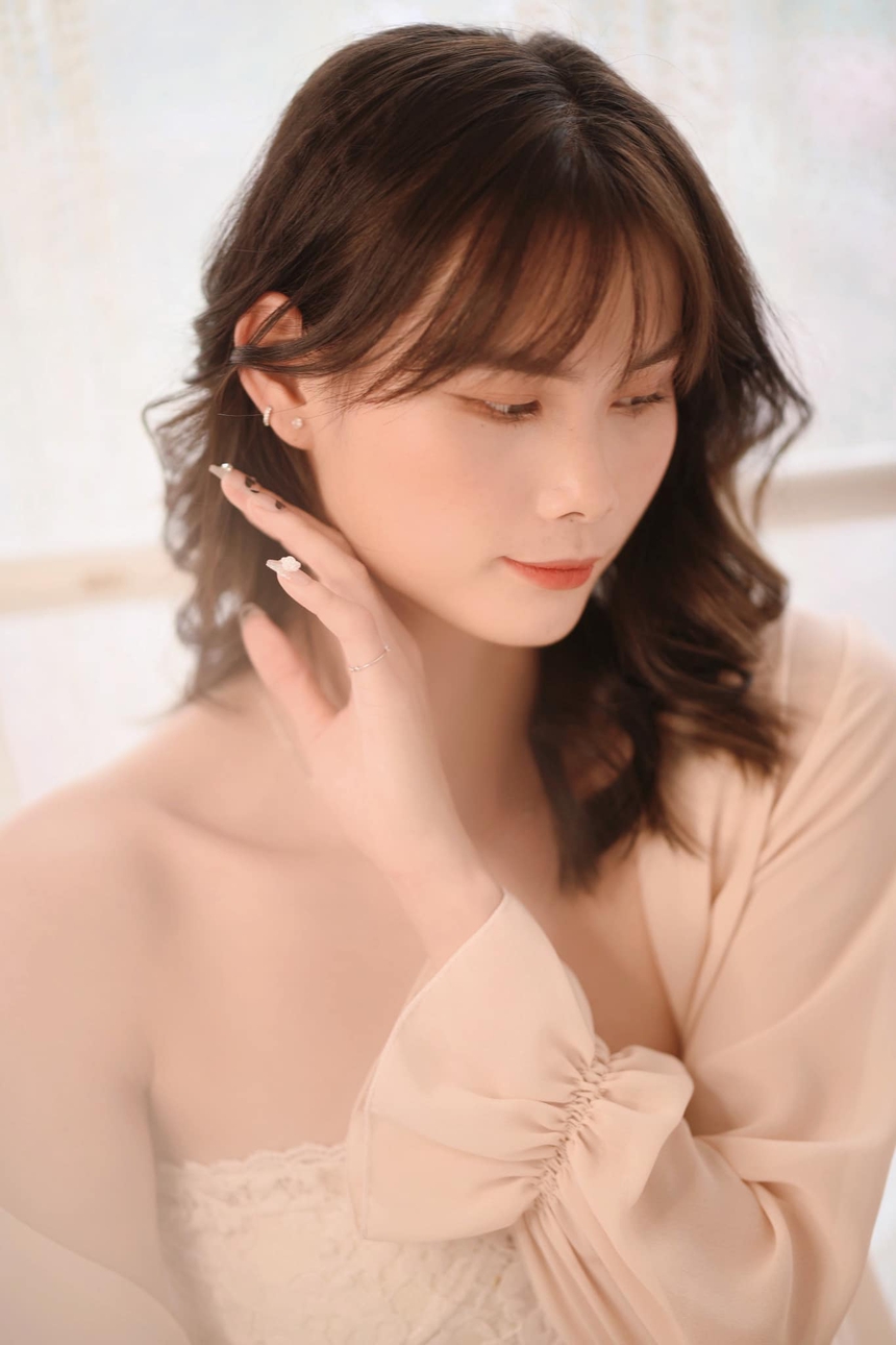 Phụ công tài năng 22 tuổi cao 1m85, đẹp như hot girl, gây sốt cộng đồng bóng chuyền Việt Nam - Ảnh 7.