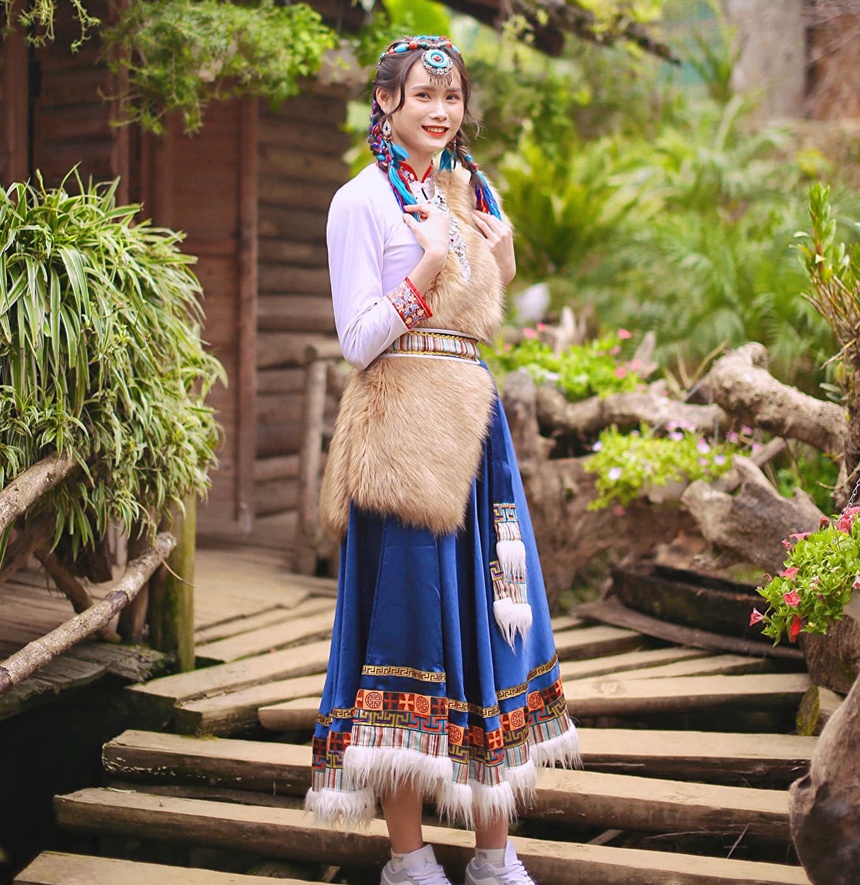 ‘Kiều nữ 10X Mông Cổ’ giỏi cưỡi ngựa, bắn cung, là tài năng trẻ triển vọng hàng đầu của bóng chuyền nữ Việt Nam - Ảnh 9.