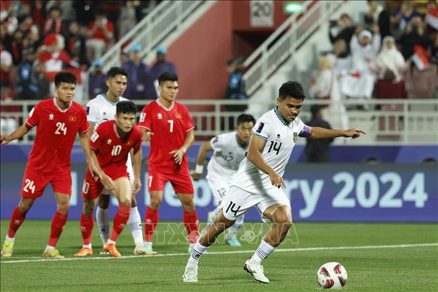 Tin nóng bóng đá Việt 7/3: CLB Nam Định bị phạt, Lee Nguyễn có thể trở về Việt Nam - Ảnh 5. Tin nóng bóng đá Việt 7/3: CLB Nam Định bị phạt, Lee Nguyễn có thể trở về Việt Nam - Ảnh 5.