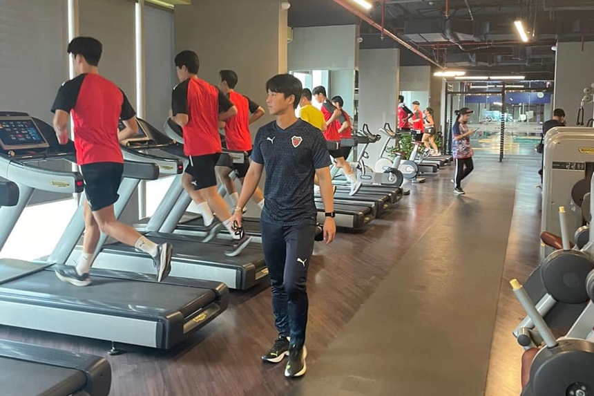 Tin nóng bóng đá Việt 22/1: HLV Kiatisuk tiết lộ triết lý bóng đá, HLV Iraq yêu cầu cầu thủ tập thêm - Ảnh 4.