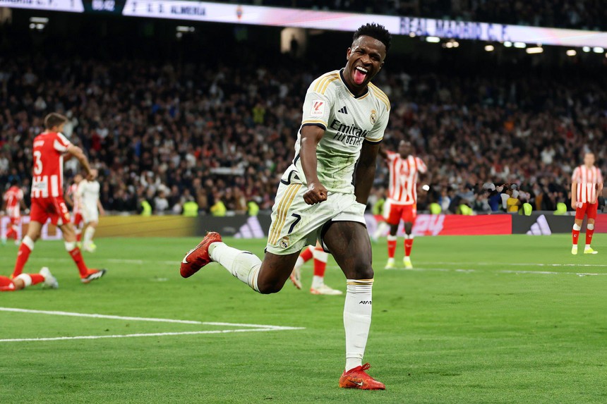 Vinicius ghi bàn bằng vai gây tranh cãi, Real Madrid ngược dòng cảm xúc trước đội cuối BXH La Liga - Ảnh 3.