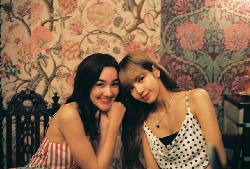 Lisa Blackpink thích thú khi đến Việt Nam, chưa từng có cuộc sống tuổi teen - Ảnh 1.