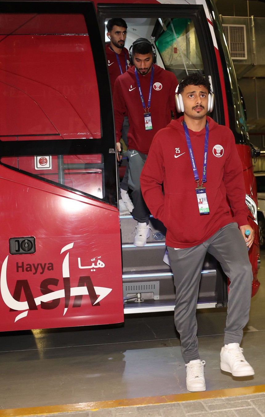 VTV5 VTV6 trực tiếp bóng đá Trung Quốc vs Qatar (0-0): Wulei ngồi dự bị - Ảnh 9. VTV5 VTV6 trực tiếp bóng đá Trung Quốc vs Qatar (0-0): Wulei ngồi dự bị - Ảnh 9.