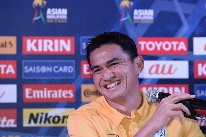 HLV Kiatisuk 10 ngày cầm quân đã thắng ĐT Trung Quốc 5-1, tạo lịch sử ở giải châu Á với thành tích vô tiền khoáng hậu - Ảnh 2.