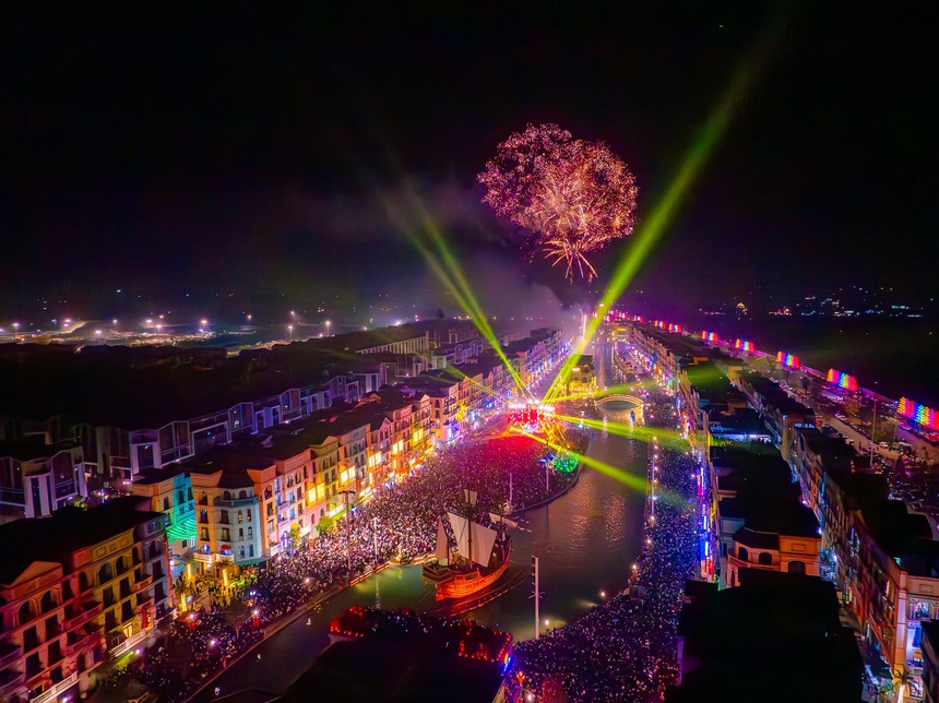 Biến Hội chợ Xuân thành "đặc sản" của du lịch Hà Nội - Ảnh 1. Biến Hội chợ Xuân thành "đặc sản" của du lịch Hà Nội - Ảnh 1.