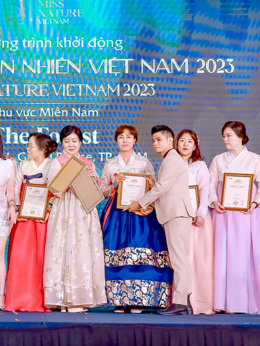 Nguyễn Hữu Linh - doanh nhân có sức ảnh hưởng trong ngành làm đẹp Việt Nam - Ảnh 4.