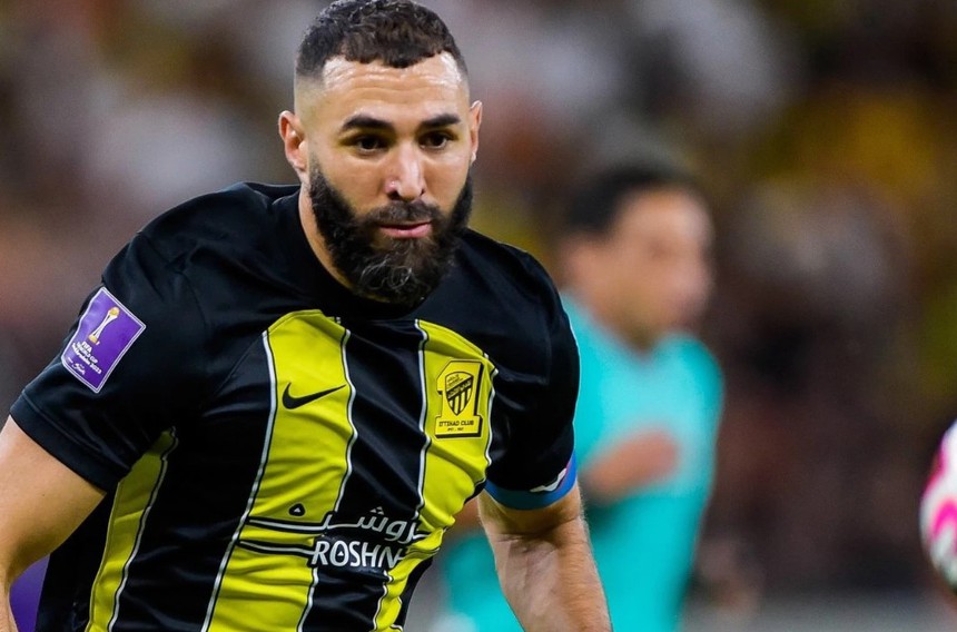 Tin chuyển nhượng 26/1: Cựu HLV Nam Định được mời dẫn ĐT châu Phi, Mbappe đòi Real Madrid 125 triệu euro - Ảnh 4. Tin chuyển nhượng 26/1: Cựu HLV Nam Định được mời dẫn ĐT châu Phi, Mbappe đòi Real Madrid 125 triệu euro - Ảnh 4.