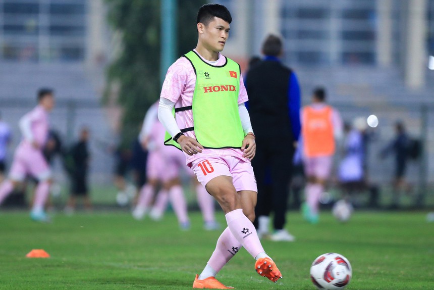 Hàng công đội tuyển Việt Nam tại Asian Cup 2023: Trông vào “song Hải” - Ảnh 1.