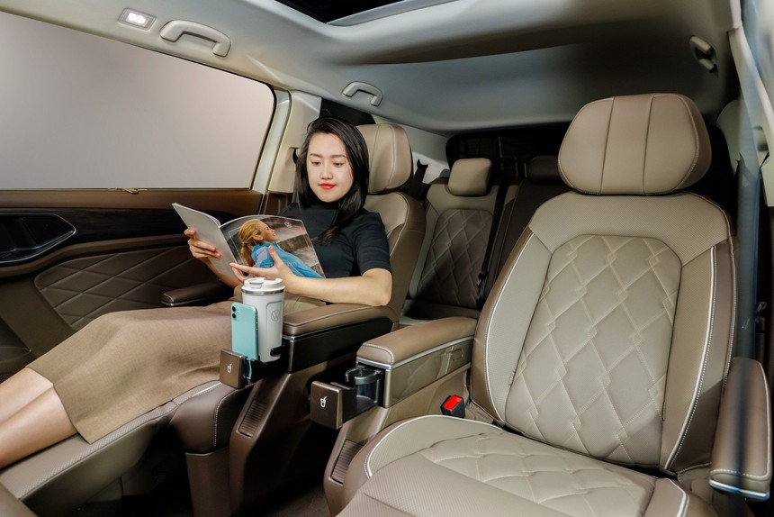 200 chiếc VW Viloran và tiềm năng phân khúc MPV hạng sang - Ảnh 1.