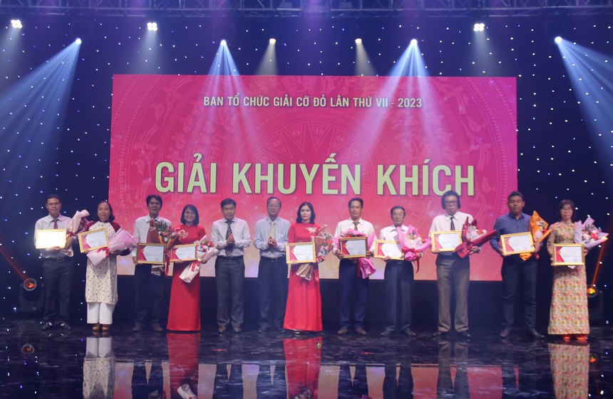 Tôn vinh 44 tác phẩm báo chí về xây dựng Đảng - Ảnh 4.