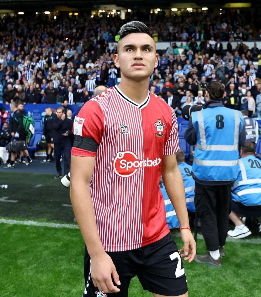 Tin chuyển nhượng 31/1: Thêm cầu thủ MU gia nhập La Liga, 'Kaka mới' cập bến Barca - Ảnh 4. Tin chuyển nhượng 31/1: Thêm cầu thủ MU gia nhập La Liga, 'Kaka mới' cập bến Barca - Ảnh 4.