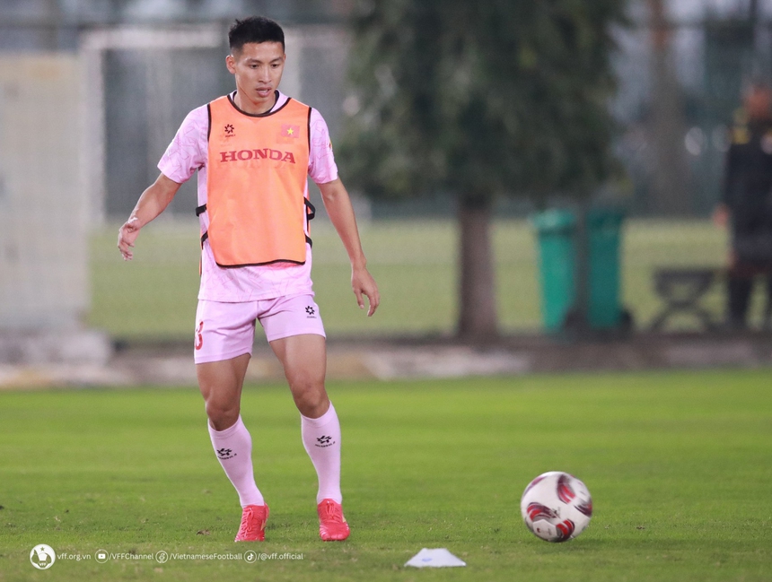 Tin nóng thể thao sáng 4/1: Ronaldo và Messi cùng được FIFPro đề cử, Djokovic thua trận ở Úc - Ảnh 6. Tin nóng thể thao sáng 4/1: Ronaldo và Messi cùng được FIFPro đề cử, Djokovic thua trận ở Úc - Ảnh 6.