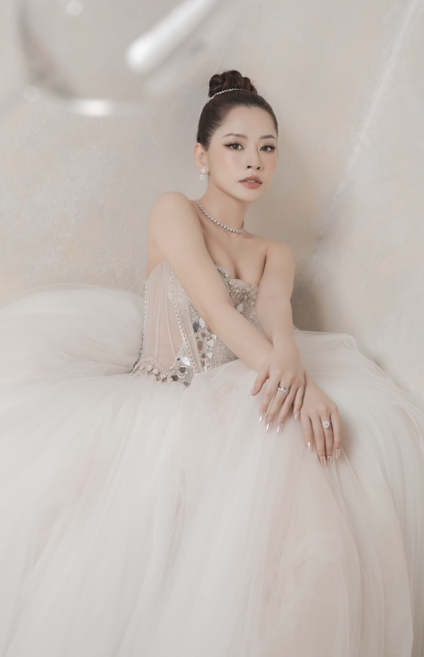 Chi Pu thắng giải “Mỹ nhân của năm” 2023 - Ảnh 4. Chi Pu thắng giải “Mỹ nhân của năm” 2023 - Ảnh 4.