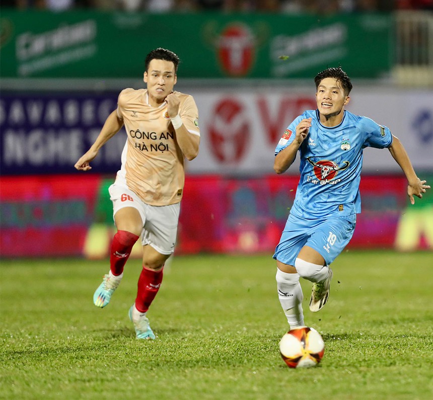 CAHN mời HLV Kitisuk: Vì ta cần nhau - Ảnh 2.