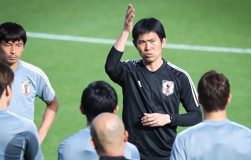 Gạch nối giữa ông Troussier và HLV trưởng đội tuyển Nhật Bản - Ảnh 1. Gạch nối giữa ông Troussier và HLV trưởng đội tuyển Nhật Bản - Ảnh 1.