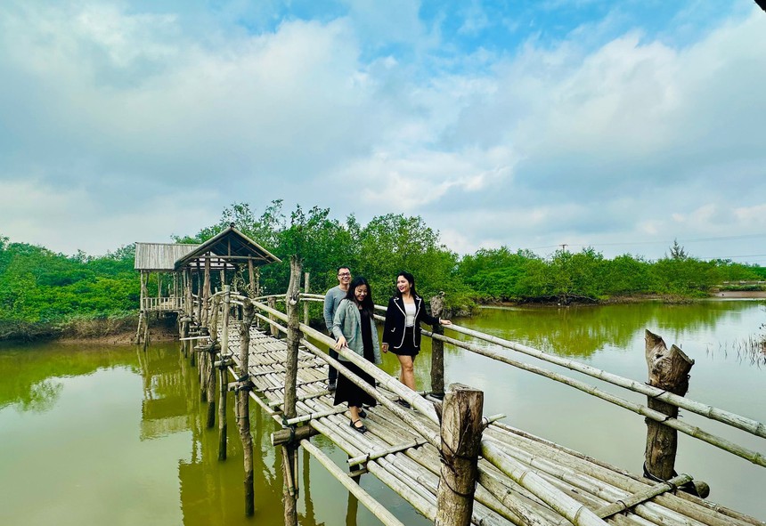 Cồn Đen - tỉnh Thái Bình: Cồn biển đẹp hoang sơ ở miền Bắc - Ảnh 4. Cồn Đen - tỉnh Thái Bình: Cồn biển đẹp hoang sơ ở miền Bắc - Ảnh 4.
