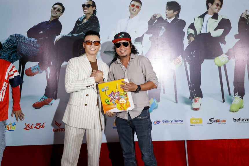 Sự việc-Ý kiến: "Cứ bước ra sân để là chính mình..." - Ảnh 1.