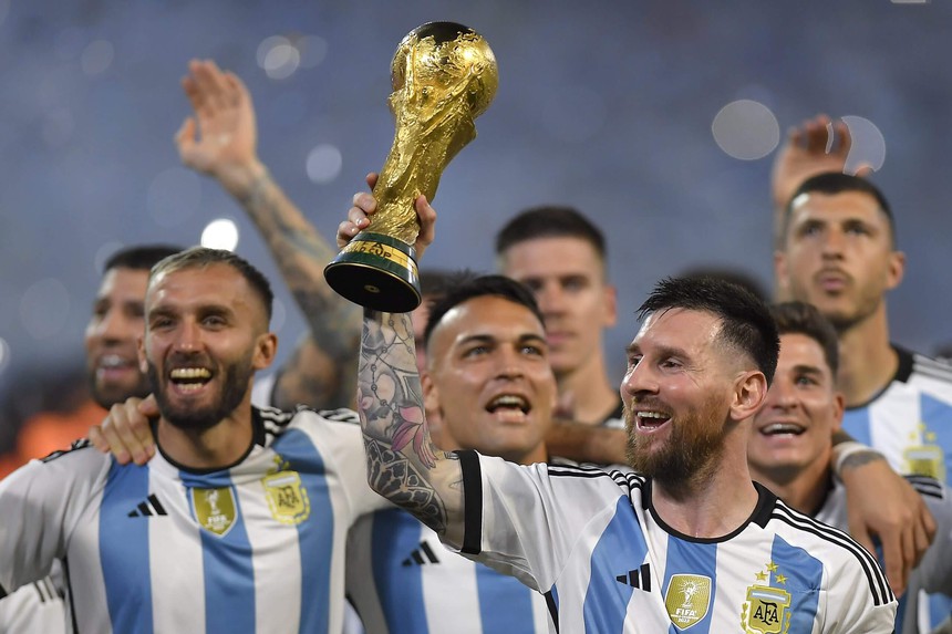 Sự tham lam của FIFA, UEFA đang “hủy diệt” cầu thủ? - Ảnh 1. Sự tham lam của FIFA, UEFA đang “hủy diệt” cầu thủ? - Ảnh 1.