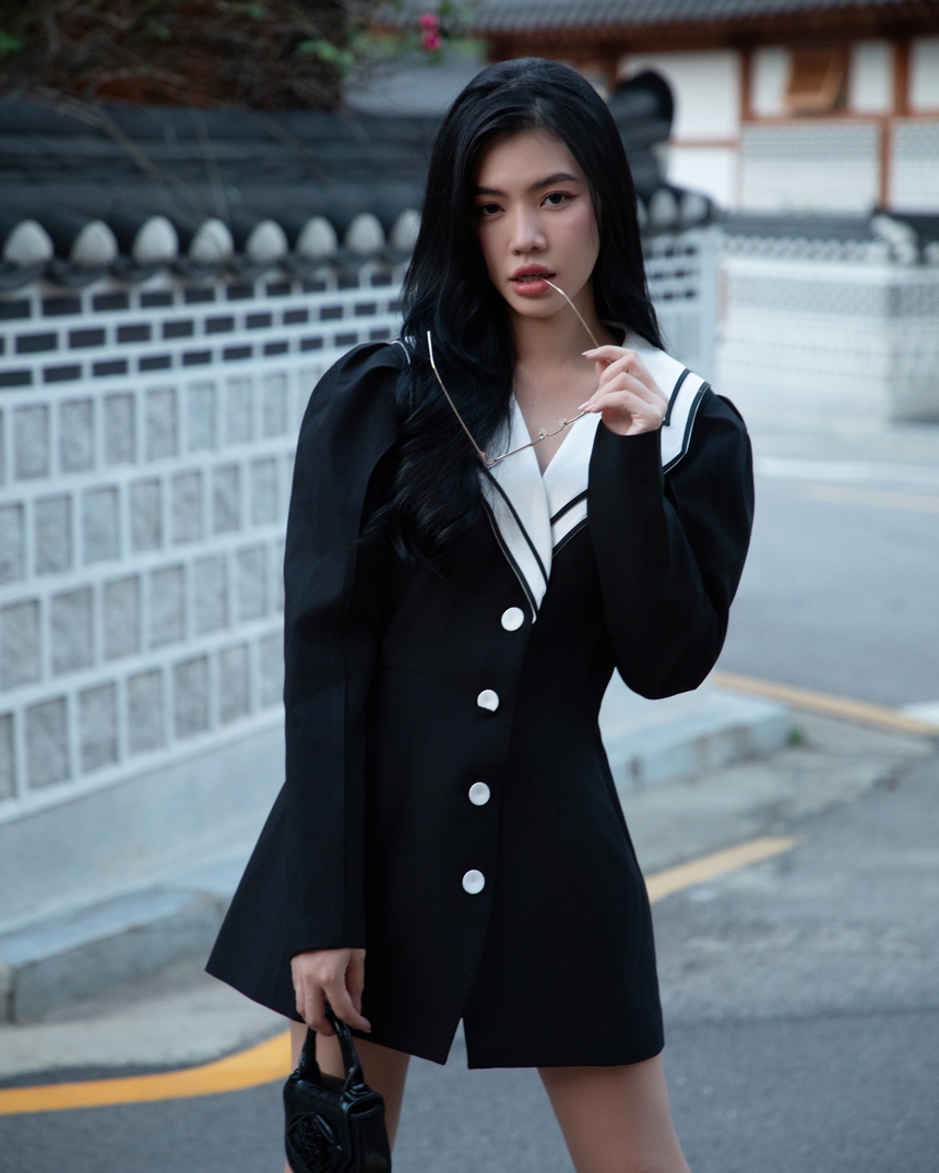 Jolie Nguyễn biến hoá phong cách khi dạo phố Hàn Quốc - Ảnh 2. Jolie Nguyễn biến hoá phong cách khi dạo phố Hàn Quốc - Ảnh 2.