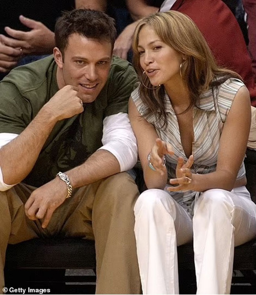 Jennifer Lopez phá vỡ sự im lặng về cuộc chia tay với Ben Affleck - Ảnh 4.