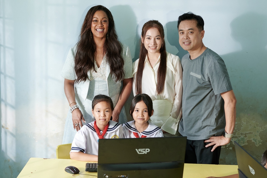 Shontelle ra mắt MV về hành trình "Ươm mầm tri thức" cho trẻ em nghèo - Ảnh 4.