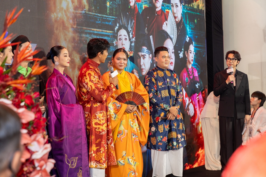 Phạm Thoại công bố dự án phim “Chuyển mệnh” với mức đầu tư 5 tỷ - Ảnh 3. Phạm Thoại công bố dự án phim “Chuyển mệnh” với mức đầu tư 5 tỷ - Ảnh 3.