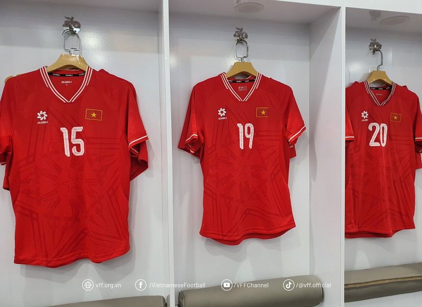 TRỰC TIẾP bóng đá Việt Nam vs Ấn Độ 18h hôm nay 12/10, giao hữu FIFA Days: Văn Toàn - Vĩ Hào đá chính - Ảnh 8. TRỰC TIẾP bóng đá Việt Nam vs Ấn Độ 18h hôm nay 12/10, giao hữu FIFA Days: Văn Toàn - Vĩ Hào đá chính - Ảnh 8.