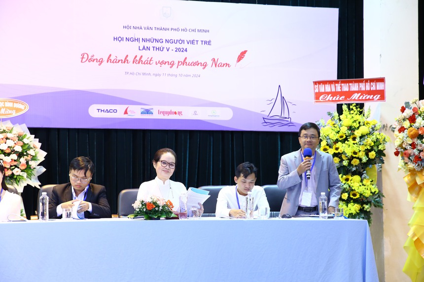 Văn chương trẻ thêm một thế hệ rời vạch xuất phát - Ảnh 1. Văn chương trẻ thêm một thế hệ rời vạch xuất phát - Ảnh 1.