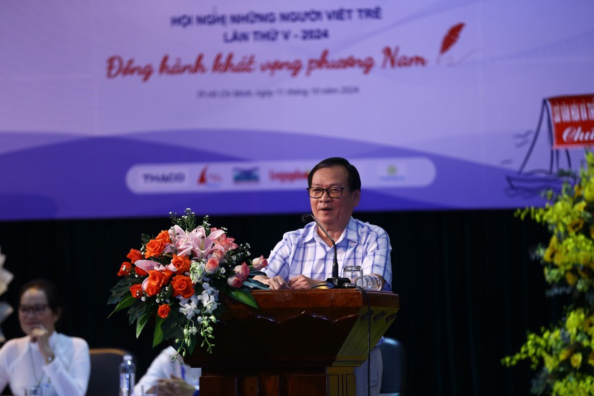 Văn chương trẻ thêm một thế hệ rời vạch xuất phát - Ảnh 3. Văn chương trẻ thêm một thế hệ rời vạch xuất phát - Ảnh 3.