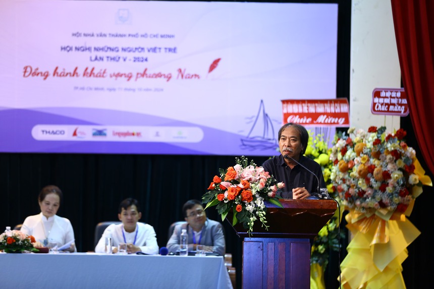 Văn chương trẻ thêm một thế hệ rời vạch xuất phát - Ảnh 2. Văn chương trẻ thêm một thế hệ rời vạch xuất phát - Ảnh 2.