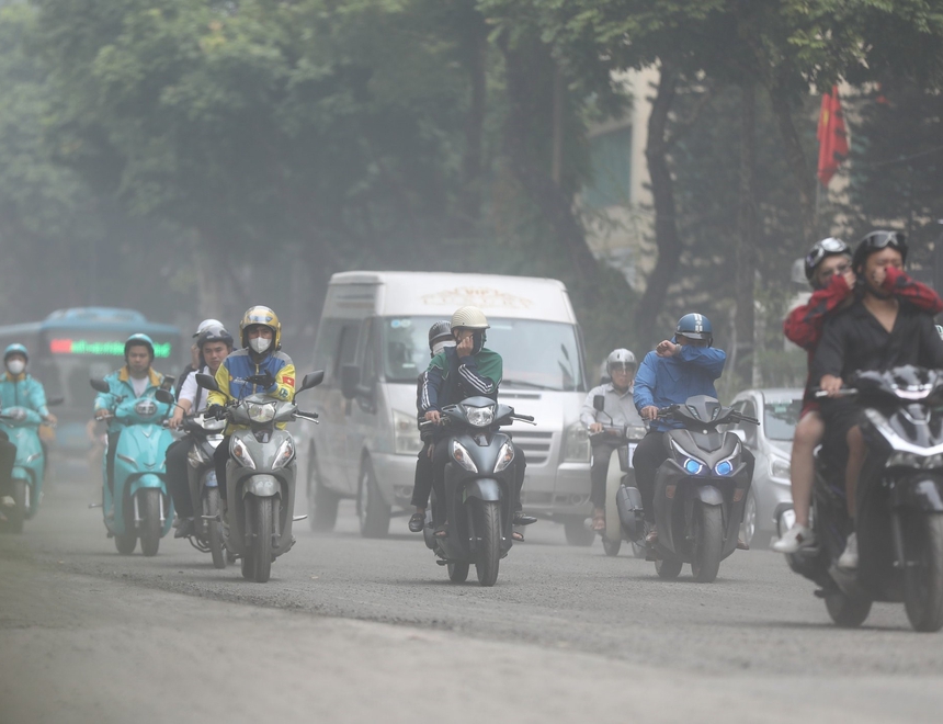 Kiểm soát ô nhiễm không khí, bảo vệ sức khỏe cộng đồng - Ảnh 2. Kiểm soát ô nhiễm không khí, bảo vệ sức khỏe cộng đồng - Ảnh 2.