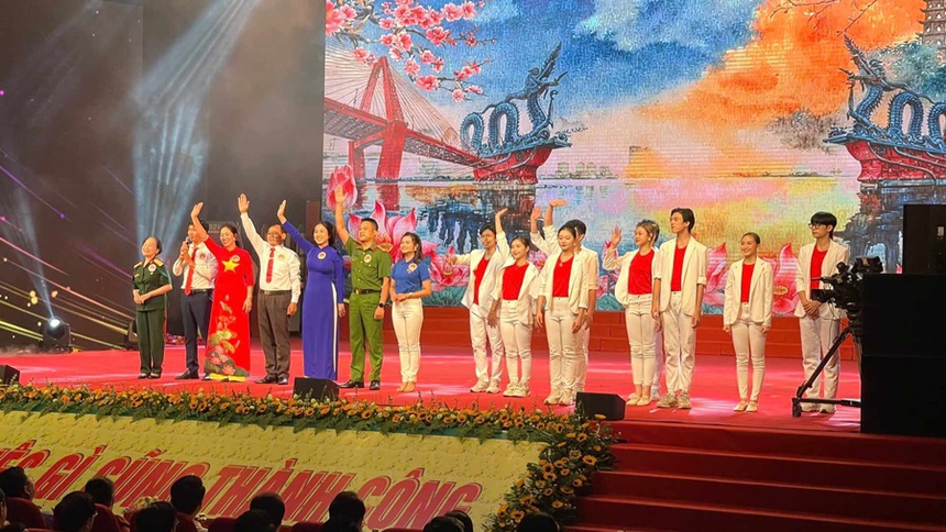 Chuyện kinh doanh ở Phủ Tây Hồ 'bước vào' hội thi dân vận - Ảnh 1. Chuyện kinh doanh ở Phủ Tây Hồ 'bước vào' hội thi dân vận - Ảnh 1.