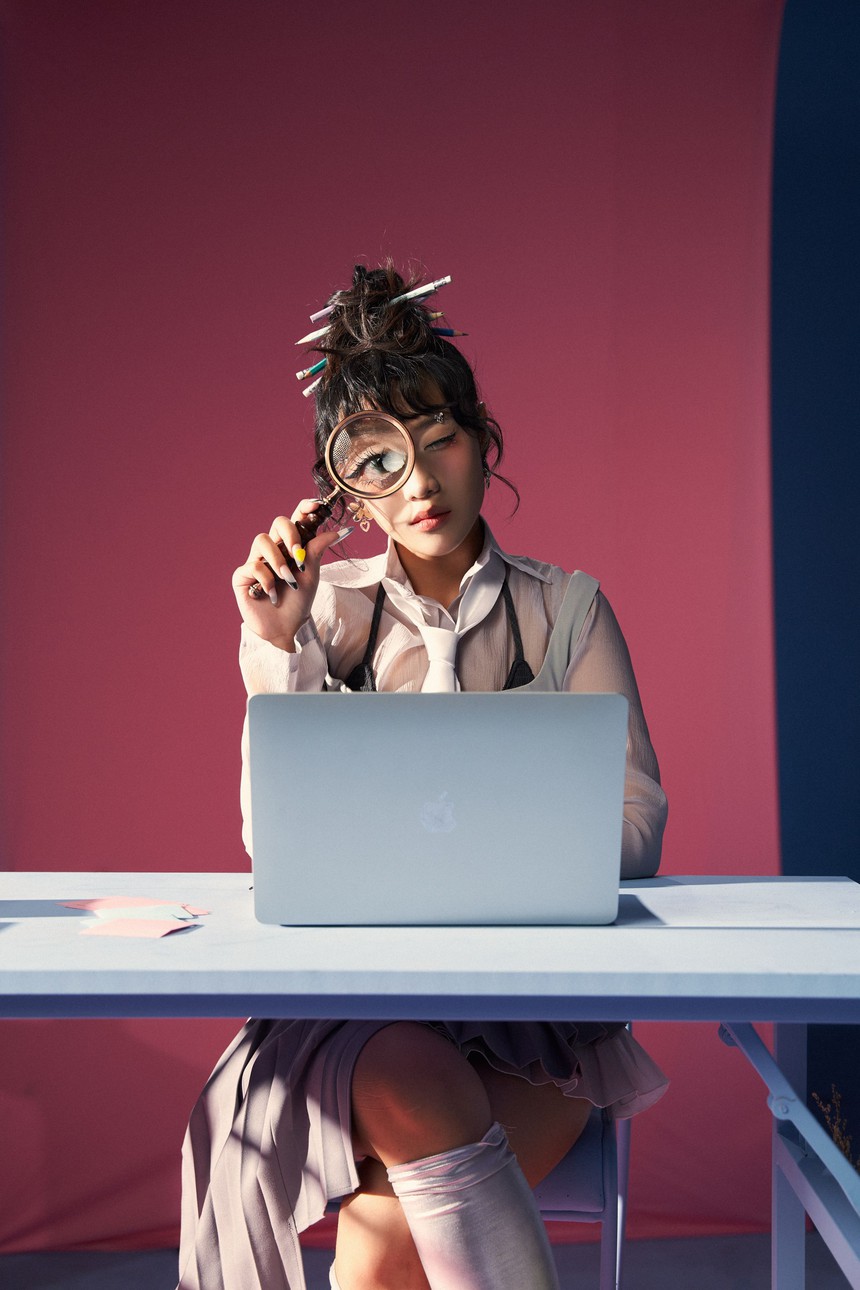 Chi Xê "bắt tay" Trang Pháp và anh trai Công Dương trong MV "Ý em là" - Ảnh 2.