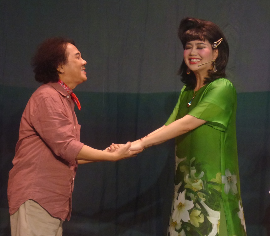 Từ "Sang sông" đến "Chuyến đò định mệnh" - Ảnh 2. Từ "Sang sông" đến "Chuyến đò định mệnh" - Ảnh 2.