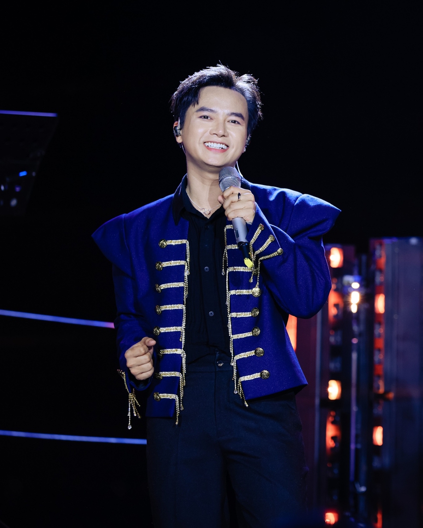 Noo Phước Thịnh cùng dàn "nam thần" hội ngộ ở "Dốc mộng mơ – Mars in Hanoi" - Ảnh 3. Noo Phước Thịnh cùng dàn "nam thần" hội ngộ ở "Dốc mộng mơ – Mars in Hanoi" - Ảnh 3.