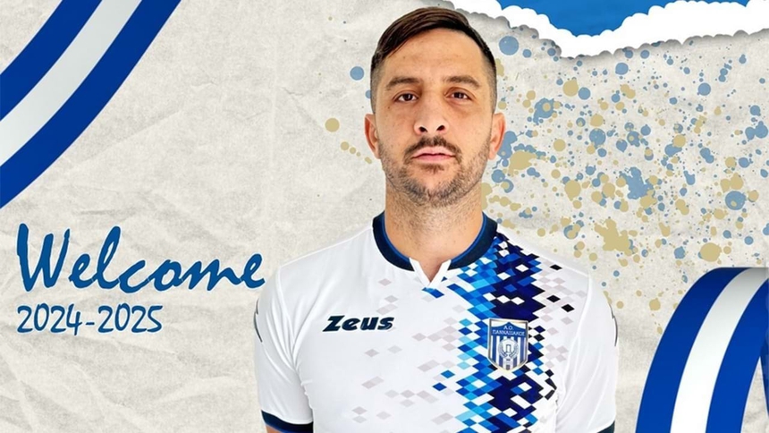 Từ trung vệ hóa tiền đạo, cựu sao Serie A ghi 5 bàn trong 34 phút ngay trận ra mắt đội bóng mới - Ảnh 3. Từ trung vệ hóa tiền đạo, cựu sao Serie A ghi 5 bàn trong 34 phút ngay trận ra mắt đội bóng mới - Ảnh 3.