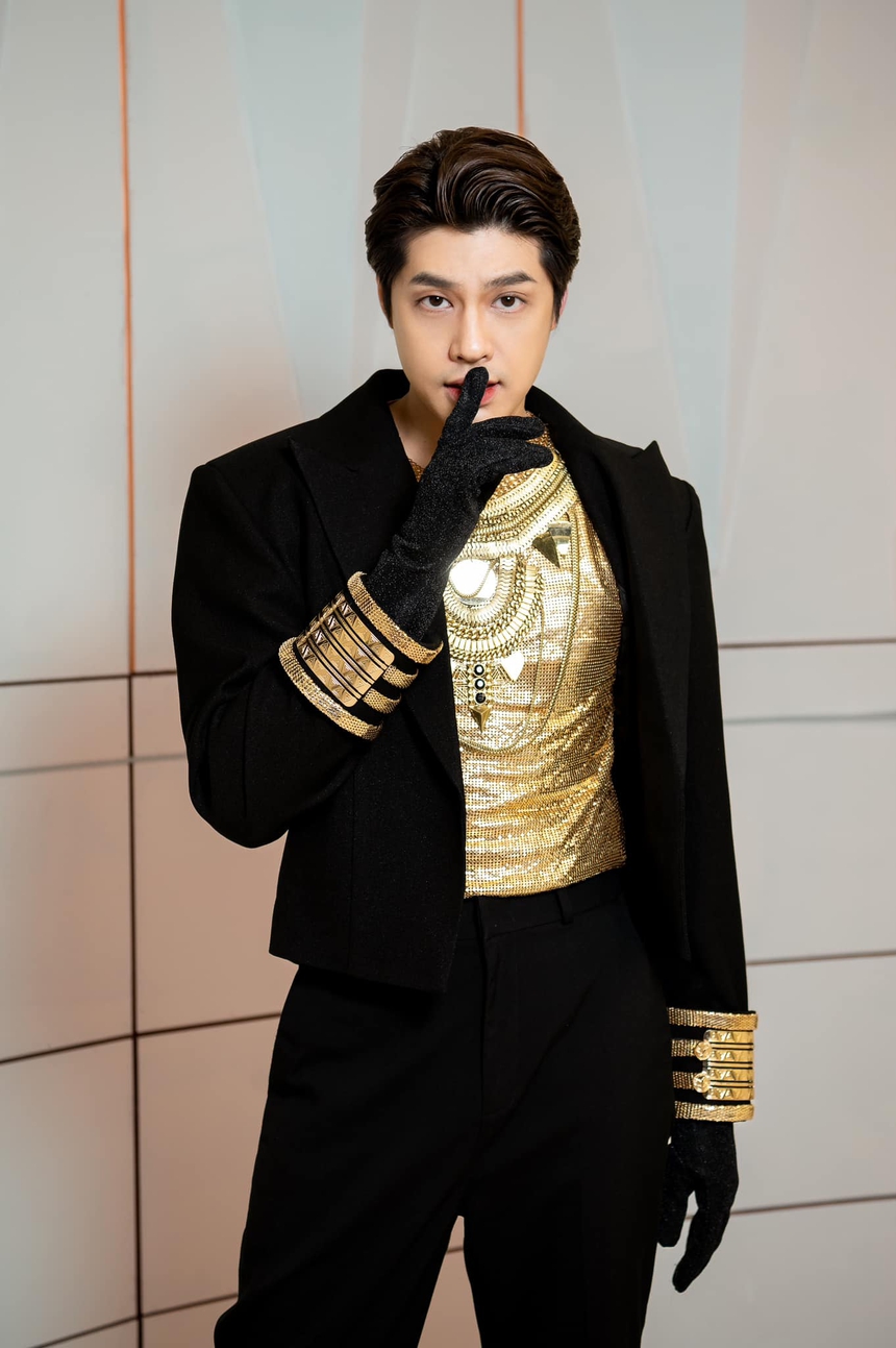 Noo Phước Thịnh cùng dàn "nam thần" hội ngộ ở "Dốc mộng mơ – Mars in Hanoi" - Ảnh 2. Noo Phước Thịnh cùng dàn "nam thần" hội ngộ ở "Dốc mộng mơ – Mars in Hanoi" - Ảnh 2.