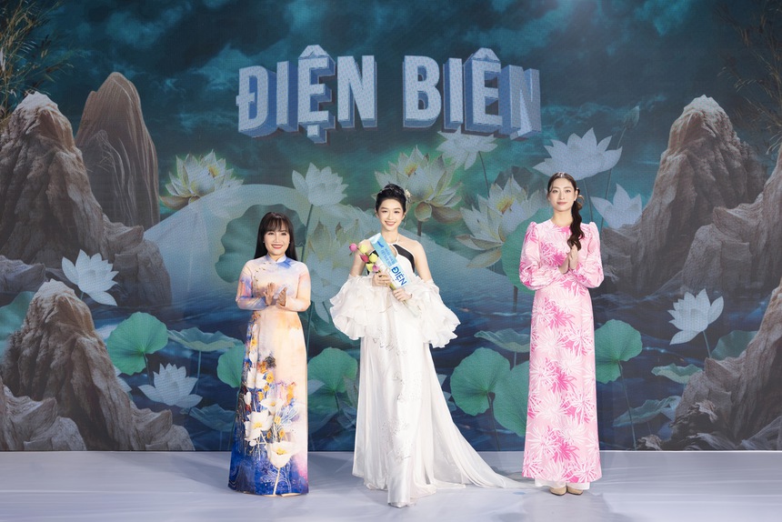 Thí sinh mặc áo dài, khoác phượng bào đăng quang Hoa hậu Quốc gia Việt Nam - Ảnh 1. Thí sinh mặc áo dài, khoác phượng bào đăng quang Hoa hậu Quốc gia Việt Nam - Ảnh 1.