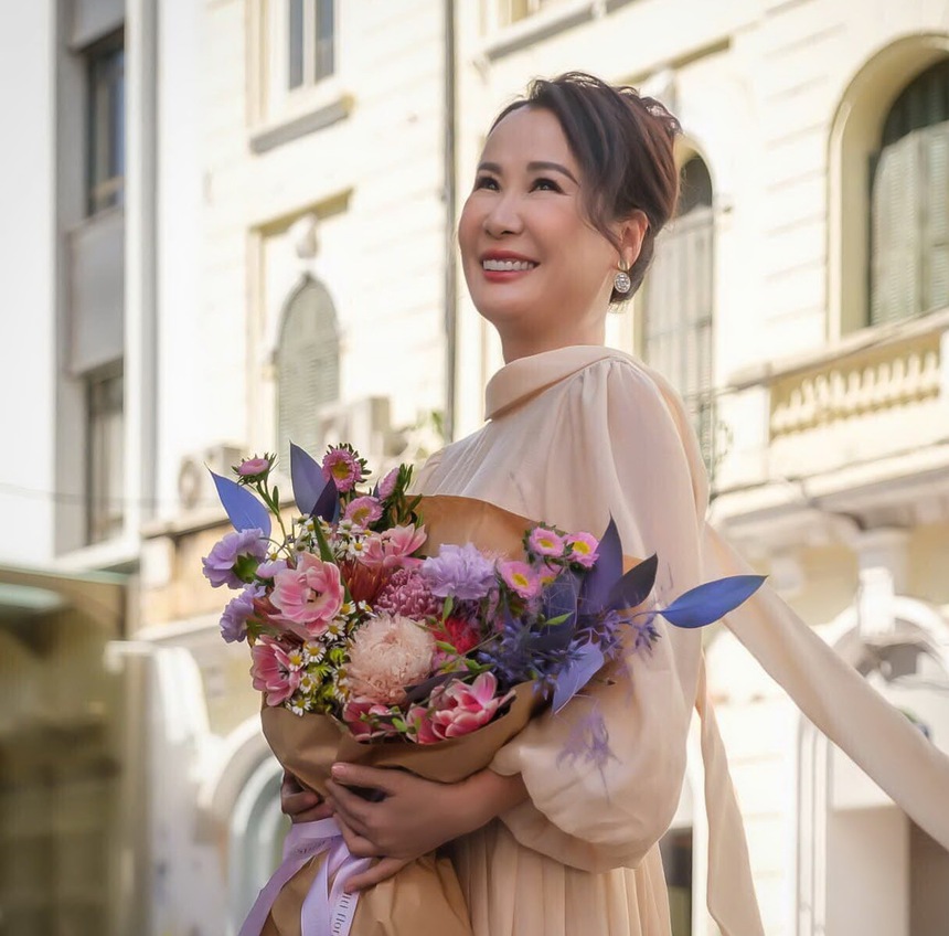 Nhạc sĩ Giáng Son: "Viết về Hà Nội quả thật quá khó!" - Ảnh 2. Nhạc sĩ Giáng Son: "Viết về Hà Nội quả thật quá khó!" - Ảnh 2.