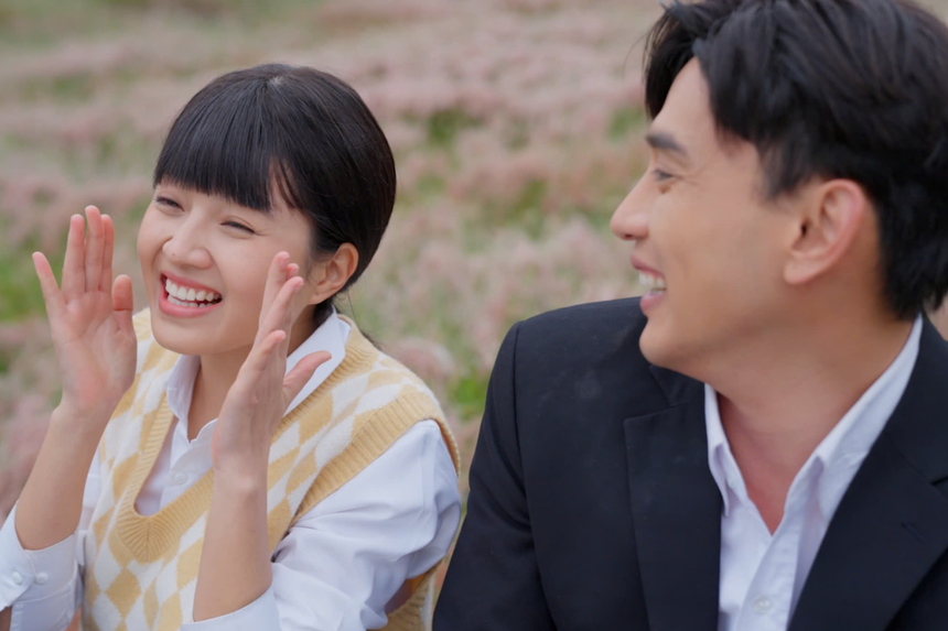 Bích Ngọc nói về cảnh thân mật với Thuận Nguyễn: "Chúng tôi phối hợp ăn ý" - Ảnh 3. Bích Ngọc nói về cảnh thân mật với Thuận Nguyễn: "Chúng tôi phối hợp ăn ý" - Ảnh 3.