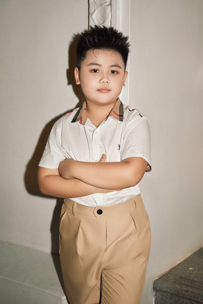 Người mẫu Hoàng Long T-B biến hoá thành “quý ông nhí” trong bộ ảnh mới  - Ảnh 4.