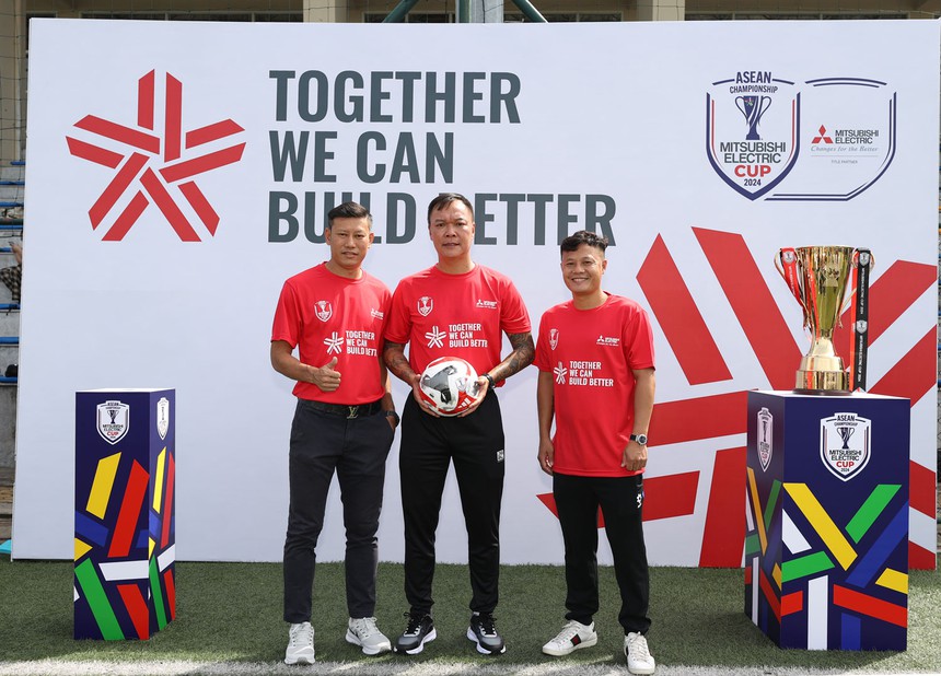 Bảo Khanh, Hồng Sơn và Thành Lương mong đội tuyển Việt Nam thành công ở ASEAN Cup 2024 - Ảnh 1. Bảo Khanh, Hồng Sơn và Thành Lương mong đội tuyển Việt Nam thành công ở ASEAN Cup 2024 - Ảnh 1.