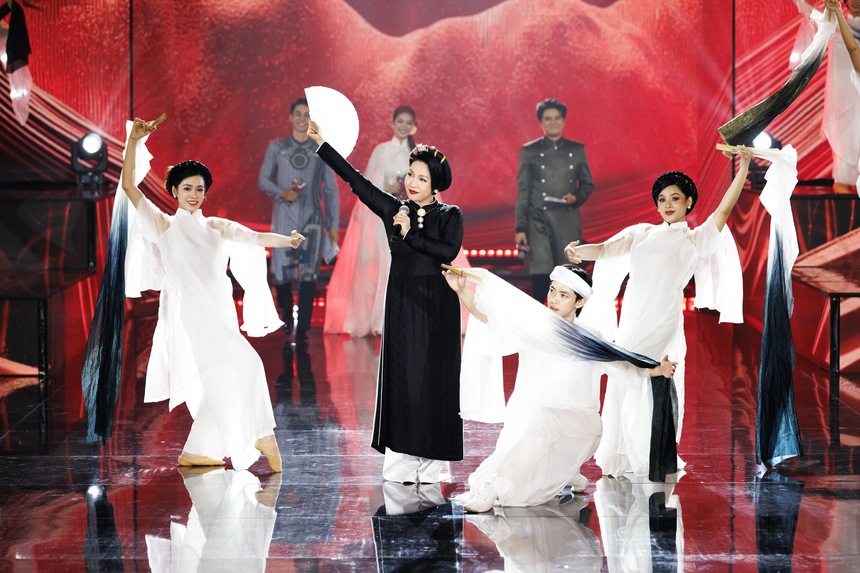 Trình diễn 73 thiết kế Trang phục Văn hóa Dân tộc tại Hoa hậu Quốc gia Việt Nam 2024 - Ảnh 7. Trình diễn 73 thiết kế Trang phục Văn hóa Dân tộc tại Hoa hậu Quốc gia Việt Nam 2024 - Ảnh 7.